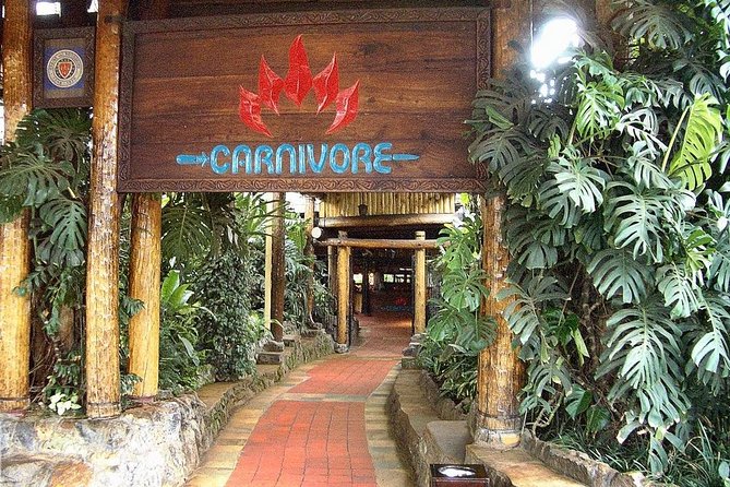 The Carnivore Restaurant Experience in Nairobi: Lunch or Dinner - How Maasai sword carving on charcoal works (and how to enjoy it)