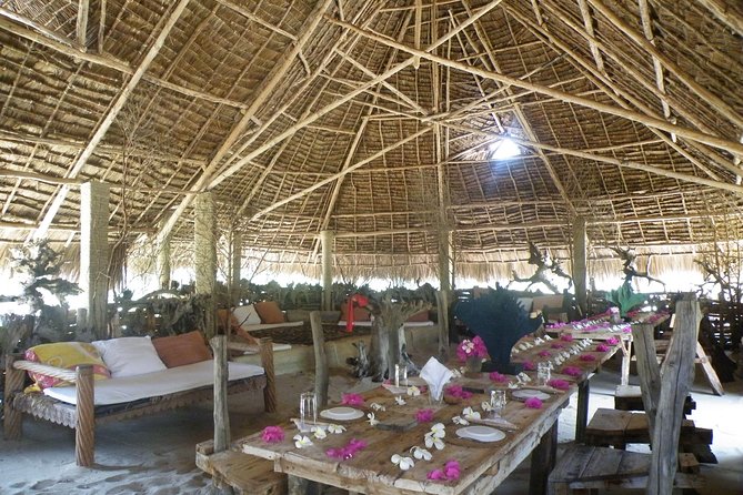 Tour Malindi & Robinson Island & Marafa Hell's Kitchen - First Stop: Malindi Market and the Arab Quarter Stroll