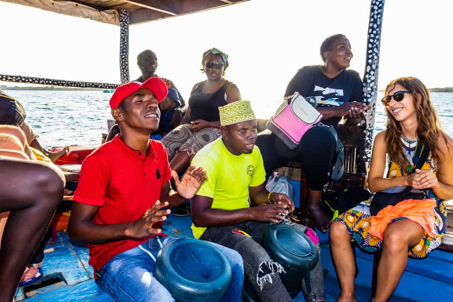 Wasini Island: Dolphin Spotting & Snorkel at Kisite Mpunguti - Kisite Mpunguti Snorkelling: Coral Gardens, Turtles, and Rays