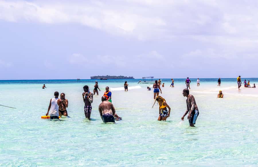 Wasini Island: Dolphin Spotting & Snorkel at Kisite Mpunguti - Optional Shimoni Slave Caves: A Heavy Stop If You Want It